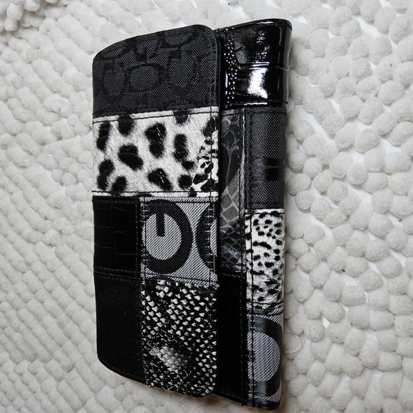 Black and White Patchwork Wallet - Picture 7 of 9